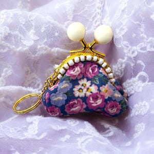 Floral kiss lock coin purse, fabric purse keychain, clips wallet, clasp purse, metal frame pouch, gift for her, gift idea,mother’s day gift