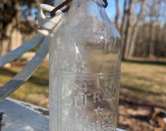 Antique 1800s glass bottle T.C.W & Co. Citrate Magnesia medical chemistry curious science ornate logo with glazed white stopper