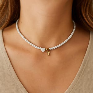 Gargantilha Boho Personalizada para Mulheres - Contas e Pingente de Coração Dourado, Inicial Personalizada, Aço Inoxidável, Ideia de Presente 2025