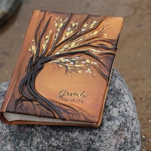 Leather photo album 10 x 7 1/2 with Tree for 200 photos personalized wedding gift image 5