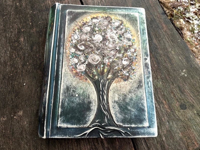 Personalized Leather Anniversary Wedding album 13 x 9 with Tree of Life for 300 photos image 5