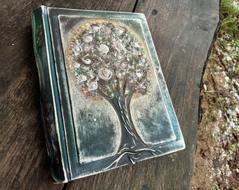 Personalized Leather Anniversary Wedding album 13 x 9  with Tree of Life for 300 photos