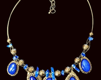 Vintage blauwe stenen cabochon in LAPIS-stijl en zilverkleurige hangerketting