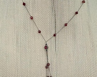 1928 Grey Chain Faceted Delicate Red Rhinestone Drop Dangle Necklace 16”