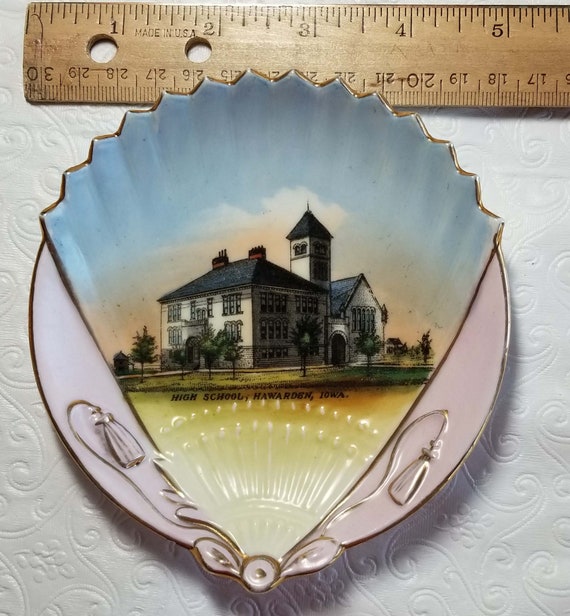 Vintage Hawarden IA High School Scalloped Edge Trinke… Gem