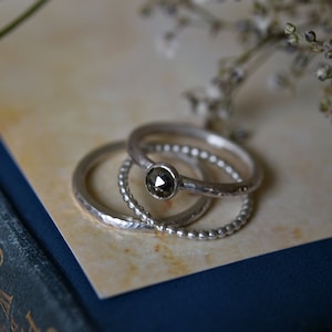 Natürliche Pyrit Ringe Set - Stapelbare Silber Ringe - Pyrit Schmuck - Geschenk für Löwe - Schutz Schmuck - Rustikaler Ring