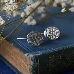 Cherry blossom earrings - Sakura earrings - Flower earrings - Botanical earrings - Flower jewellery - Flower stud earrings - Bride earrings