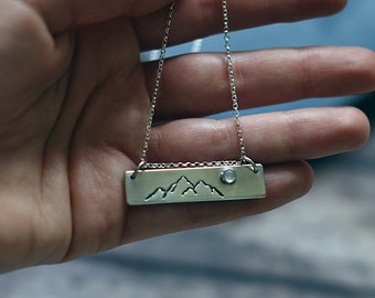 Zilveren berg ketting - Berg sieraden -Berg hanger - Wanderlust ketting - Wandelaar cadeau - Bergketen - Otdoor sieraden