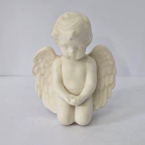 Vintage Kneeling Winged Cherub Cupped Hands Hand Painted Ivory White 1998