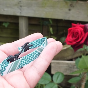 Keffiyeh Bracelet for Pro Palestinian Activist in Solidarity with Gaza - Free Palestine Green White Printed Jewelry