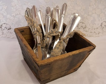 Mismatched Vintage Silverplate Flatware Sets | Set of 5 Place Settings | 5-piece place settings