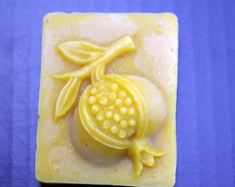 Pomegranate Beeswaxer
