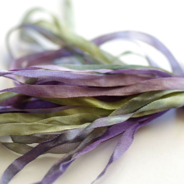 Silken Ribbons 4mm by The ThreadGatherer. SR4 112 Wild Violets