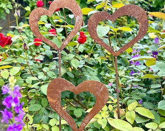 Rusty Metal Heart Garden Stakes: Handcrafted Outdoor Decor