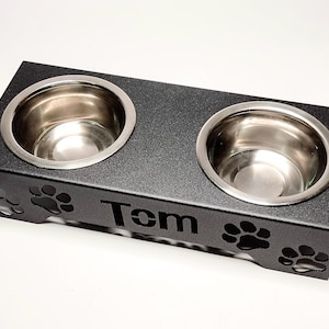 Personalized Metal Dog Bowl Stand: Elevated Cat Pet Feeder