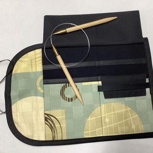 Small Circular Needle Case w/fabric options, holds 3-9 needles and has an accessories pocket