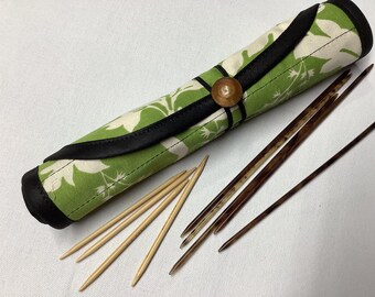 Small Double Point Needle Case holds 14 sets of dpns