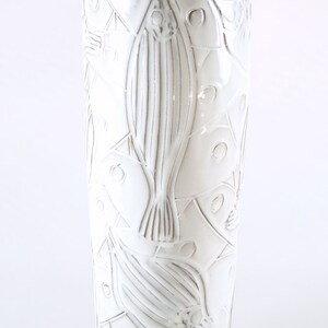 Mid-Century Modern Japanese Shino White Incised Fish Design Vase image 3
