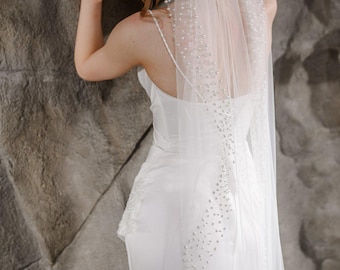 Handgemachte Perlen Tüll Hochzeit Handschuhe, Braut Perlen Handschuhe, Elegante Schiere Hochzeit Handschuhe mit Perlen | Vintage Style Perlen Tüll Handschuhe.