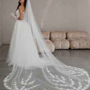 Ivory Cathedral Wedding Veil, Long Wedding Veil 1 layer, Fingertips veil,chapel veil,lace bridal veil,3d lace,Tulle Bridal Veil,floral lace