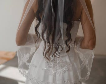 delicate lace embroidered with shiny sequins,Handmade veil,lace wedding veil ,veil  wedding ,soft tulle veil, short veil,veil fingertip