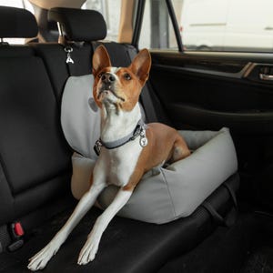 ComfyRider Eco-Leather Dog Seat with Anti-Scratch Protection & Built-In Safety Tether