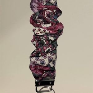 Dark floral- Scrunchie Wristlet- Key fob keychain