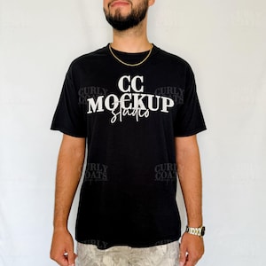Comfort Colors schwarzes Hemd Mockup, CC1717 Herren Mockup, echtes Modell T-Shirt Template, Comfort Colors 1717 Lifestyle Mockup für POD, männliches Mockup