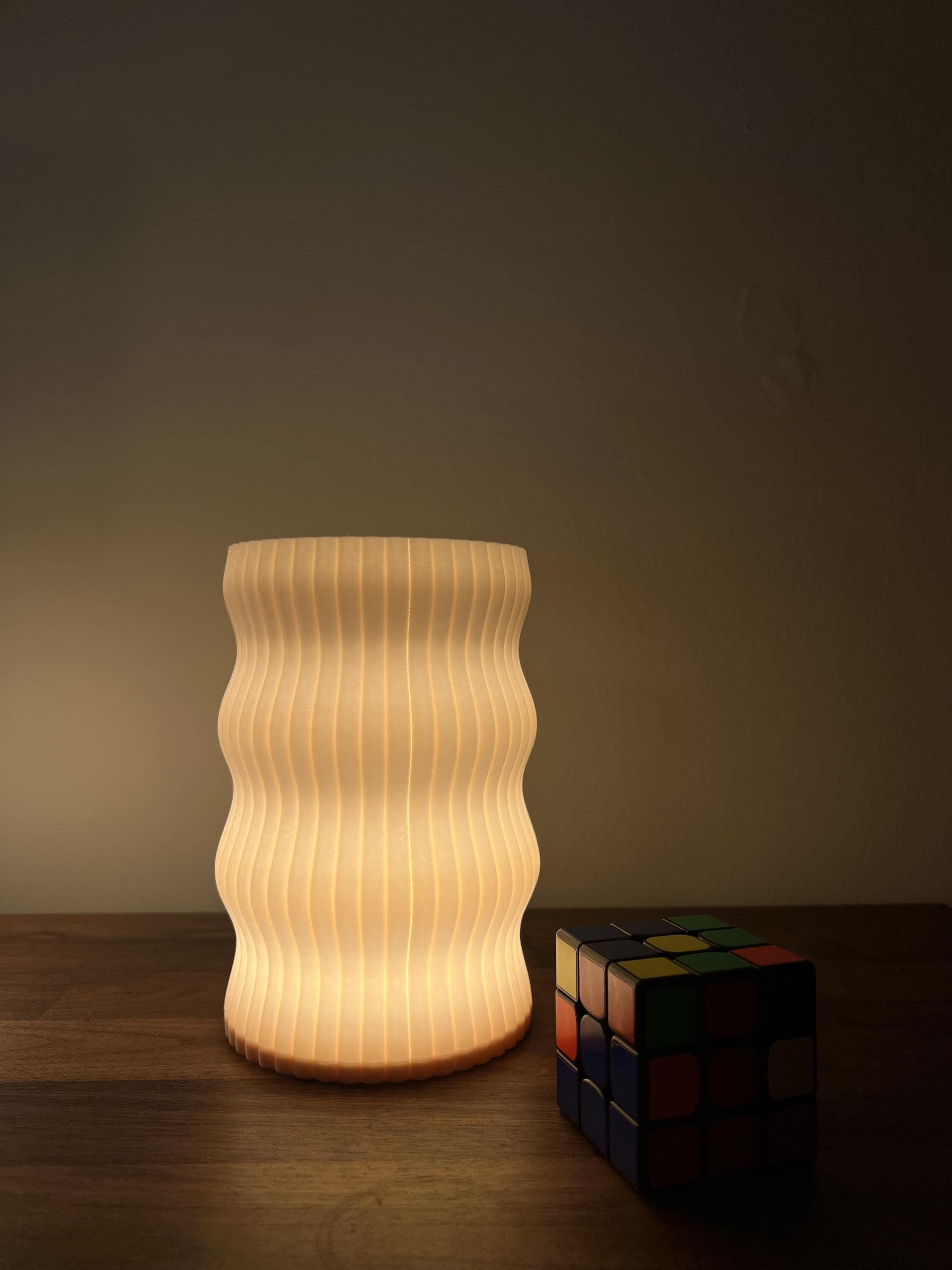Modern Luma Lamp: 3D Printed Bedside Table Decor - [color] - Etsy