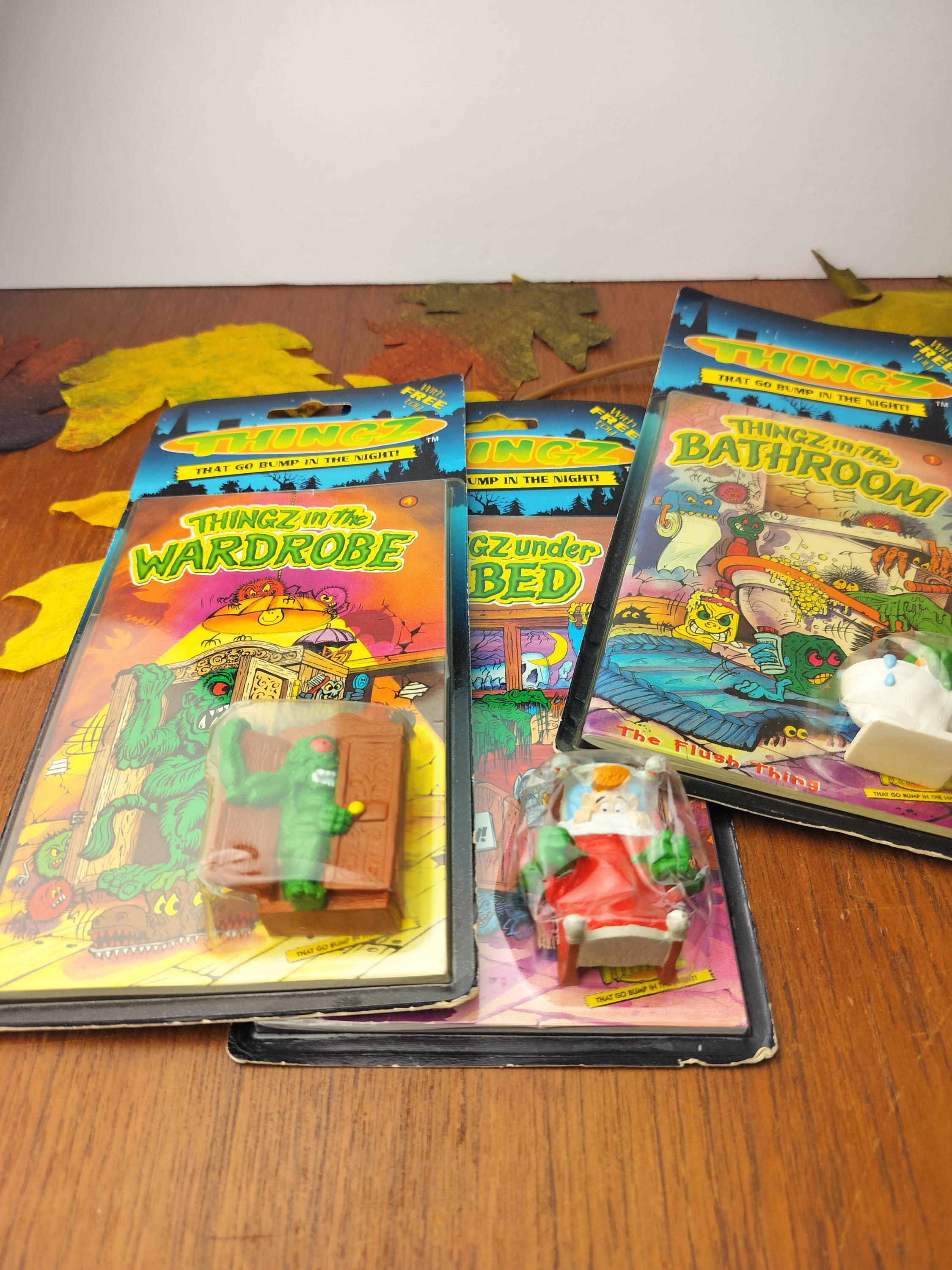 【90’s vintage 20471120Hyoma soft toy♪新品】 Vintage 90's Toys Thingz That Go Bump in the Night! Book W/ Figure