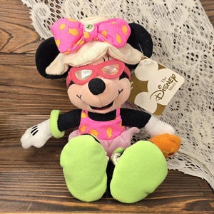 Minnie Mouse Bean Bag Plush - August Peridot Birthstone - Vintage Disney Stuffed Toy with Tags