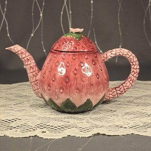 Seymour Mann Frutta Fresca Ceramic Red Strawberry Teapot, Vintage 1990s Fruit-Themed Hand Painted Home Decor