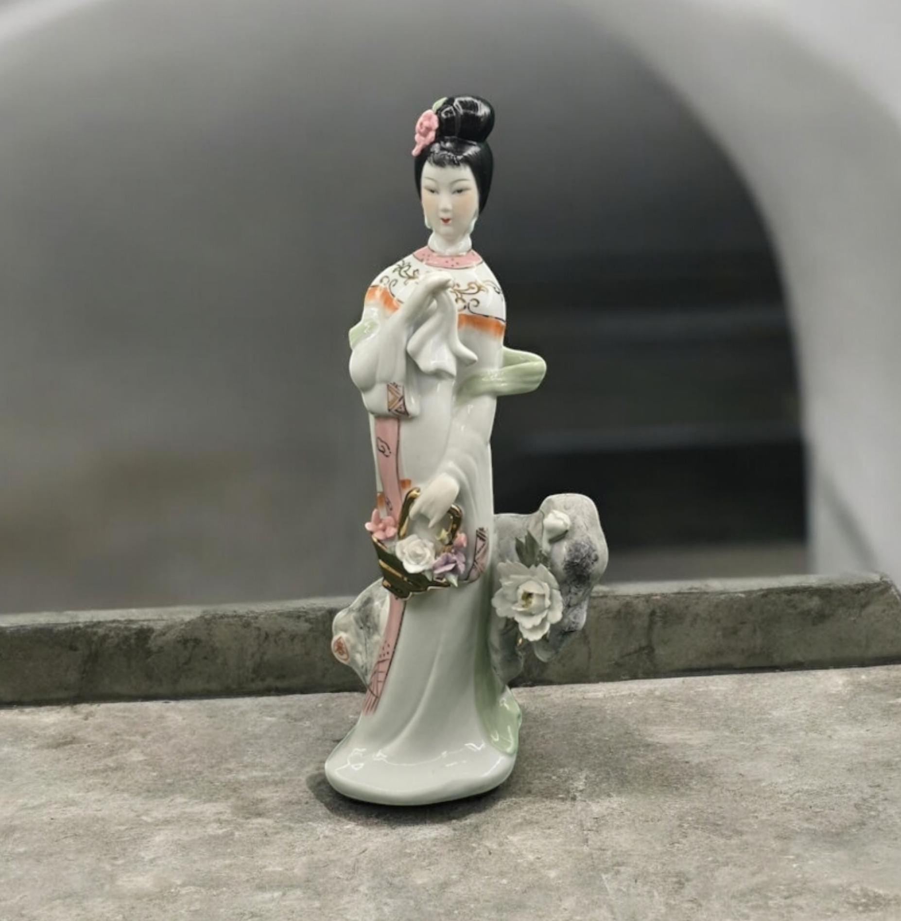 Tall, Hand Painted, Porcelain Geisha Girl in White and Pink with Florals