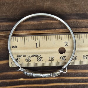Pulsera tipo brazalete vintage Lucky Brand de terciopelo estilo art déco de los años 90 – Brazalete llamativo con pedrería geométrica imagen 13