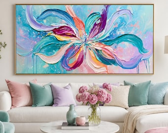Peinture à l'huile abstraite et lumineuse représentant une explosion florale, style pastel vibrant, texture épaisse et moderne sur toile, grande décoration pour le salon.