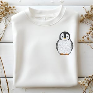 Besticktes Pinguin-Sweatshirt Niedliches Pinguin-Liebhaber-Geschenk Tierstickerei Rundhalsausschnitt Gemütliches und minimalistisches Pinguin-Design Ideal für Winter-Vibes