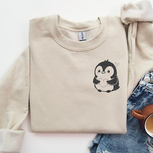 Besticktes Pinguin-Sweatshirt Niedliches Pinguin-Liebhaber-Geschenk Tierstickerei Rundhalsausschnitt Gemütliches und minimalistisches Pinguin-Design Ideal für Winter-Vibes
