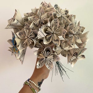 Recycled Sheet Music Book Paper Flowers Wired Bulk Wholesale Lot {25 Small Size}