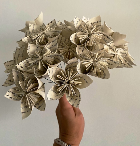 Recycled Book Paper Flowers Wired Bulk Wholesale Lot {25 Small Size}- First Paper Anniversary, Teacher Appreciation Gift, Christmas Exchange