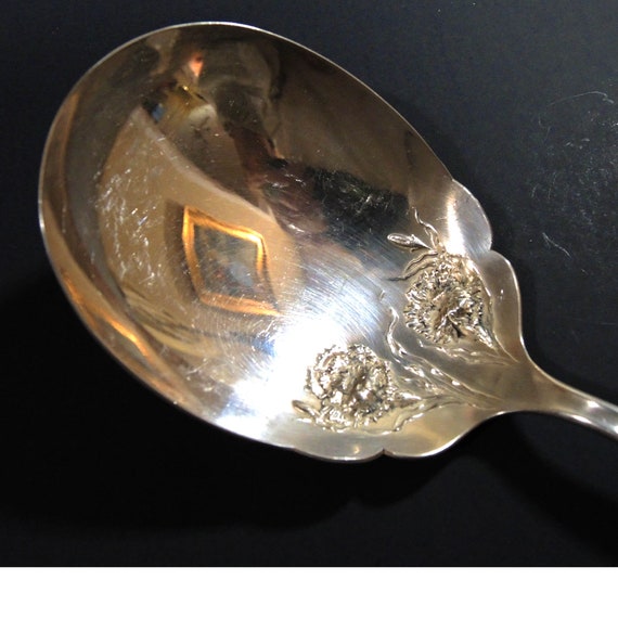 Sauce Ladle 5 3/4" Rogers Plate Silverplate Cream Carnation by Wm 