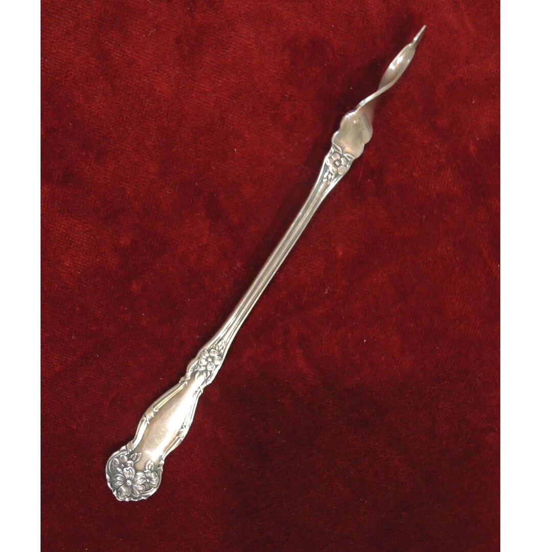 Vintage Butter Pick, Wm. Rogers & Son, Arbutus Pattern, 1908, Rare ...