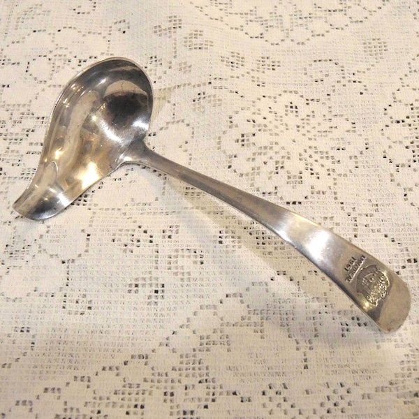 Vintage Syrup Spoon, Medicine Spoon Or Gravy Spoon, By Edward Viner, Montreal, 1961, Possibly A Restaurant Spoon