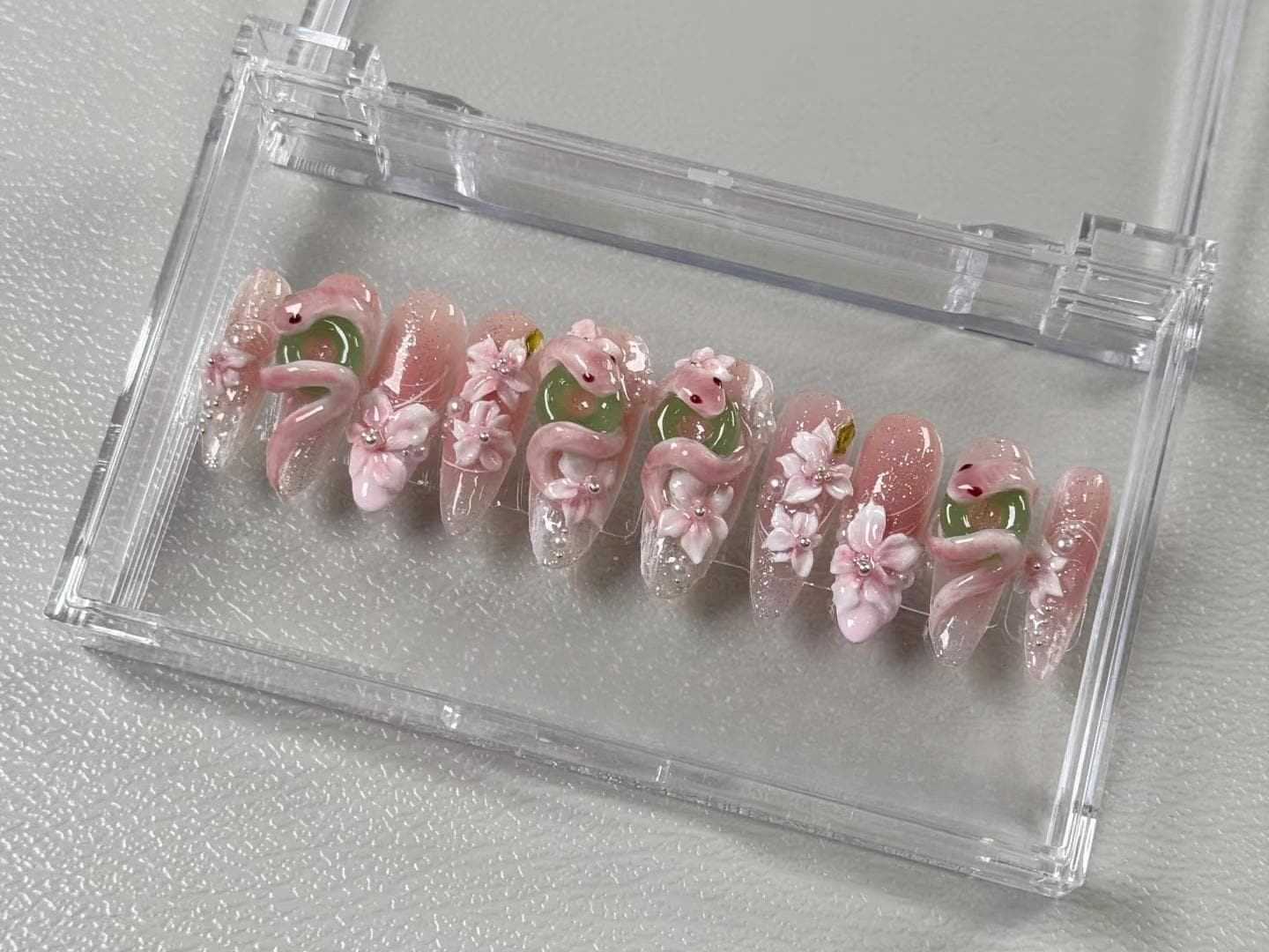 Nailsbylily - Etsy