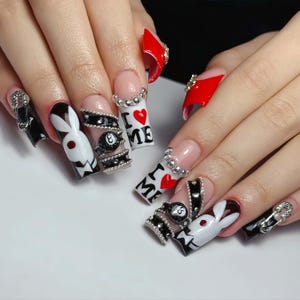 Rabbit Charming stylish  Nails, Wedding Nails,Handpainted Gel Nails, Floral Nails,  french Nails,Christmas nails,Almond Press On Nail,Gift