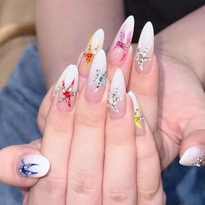 Dreamy Shinning Nails, Wedding Nails , Handpainted Gel Nails, Floral Nails,  french Nails,Christmas nails,Almond Press On Nail,Gift