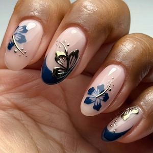 Exotic stylish Nail, Wedding Nails, Handpainted Gel Nails, Floral Nails,  french Nails,Christmas nails,Almond Press On Nail,Gift for her
