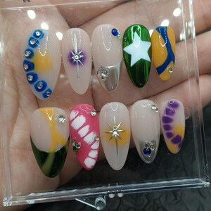 Shinning Enchanting Star Nails,Wedding Nails,Handpainted Gel Nails, Floral Nails,  french Nails,Christmas nails,Almond Press On Nail,Gift