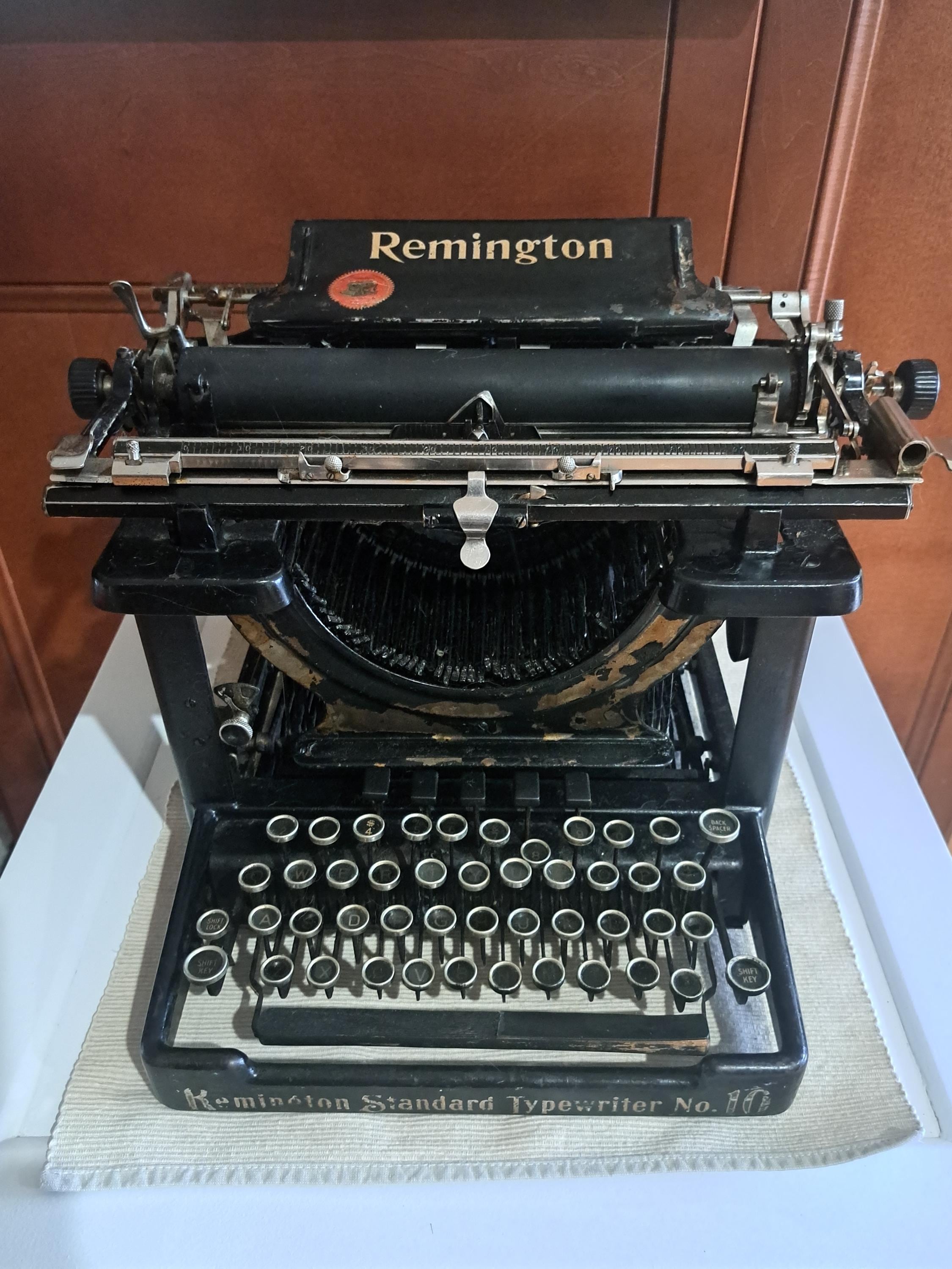 MK1086 Remington タイプライター USA レトロ ジャンク 電化製品