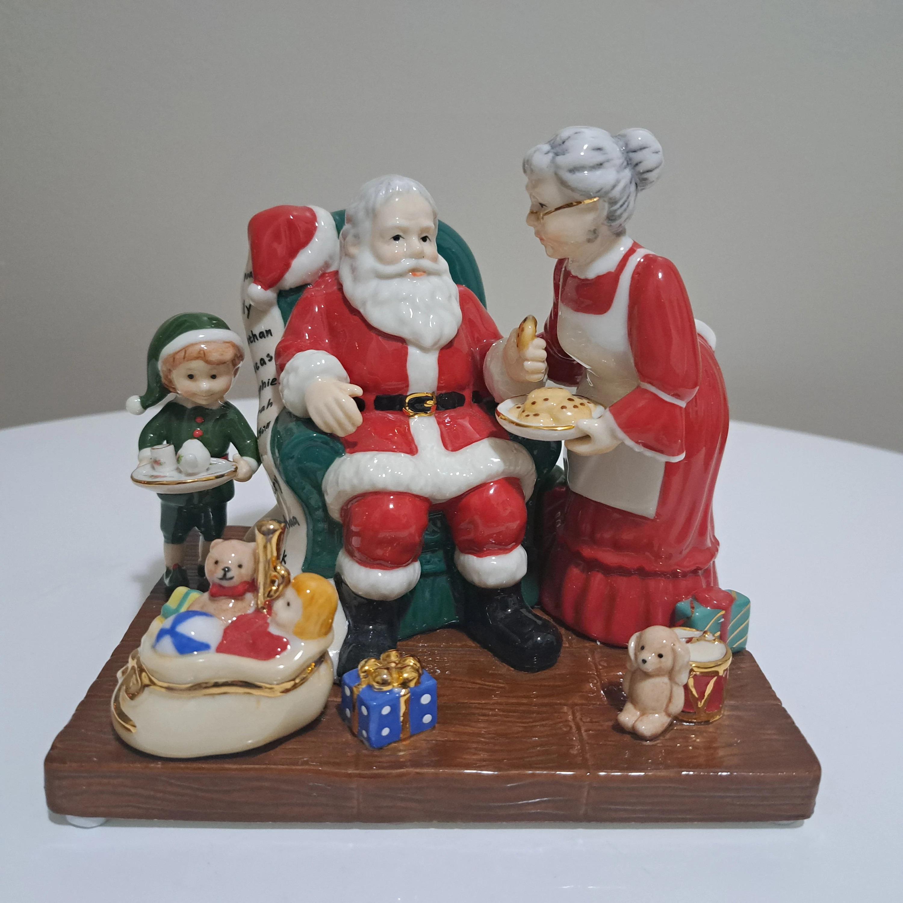 Vintage Royal Doulton Santa Figurine: Holiday Traditions, Hand