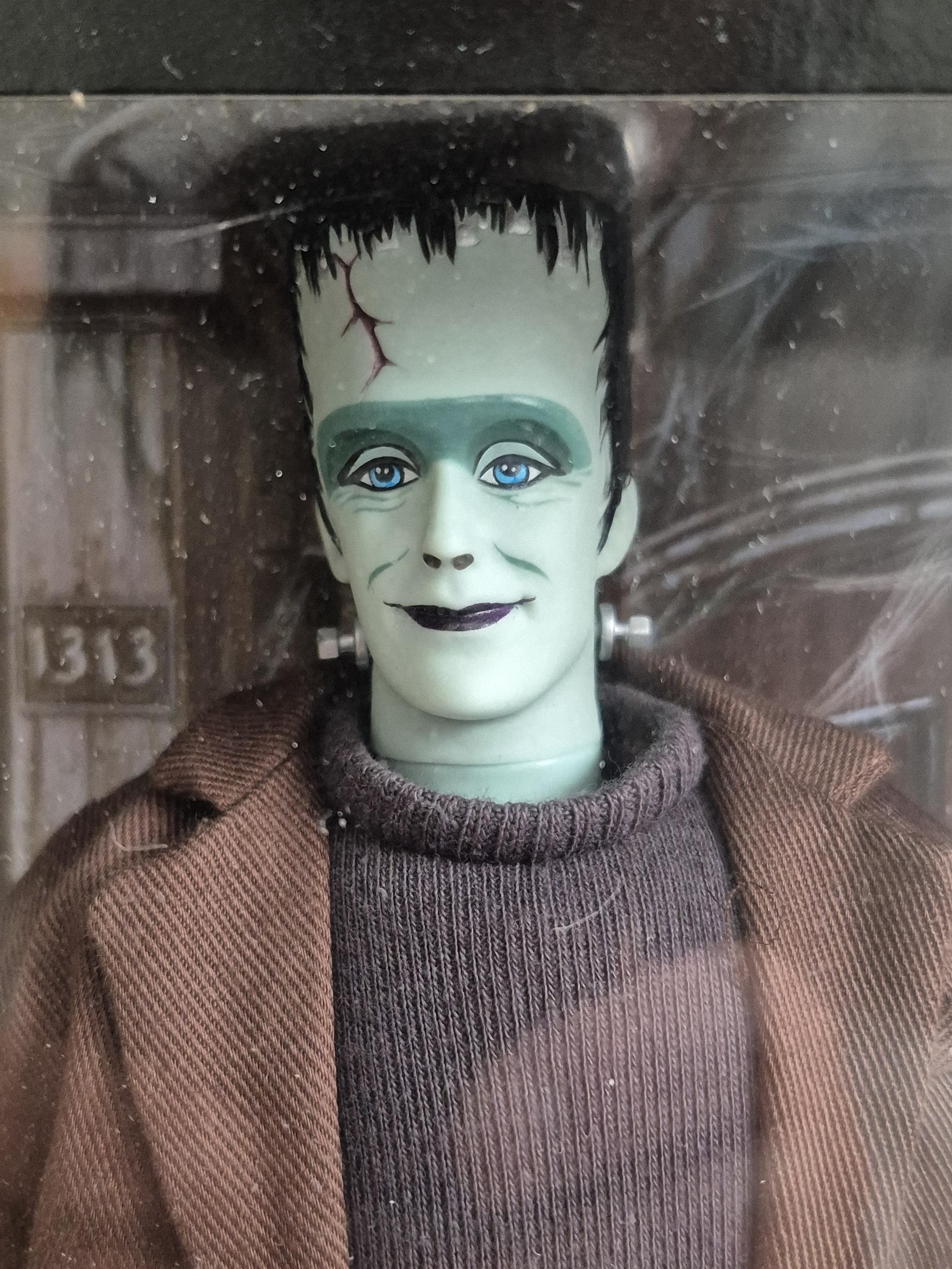 Vintage 2001 the Munster Gift Set 50544 Herman and Lily Munster